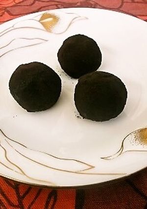 はちみつとカカオマスで作るトリュフ-レシピのメイン写真