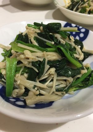 簡単美味しい◎ほうれん草とえのきの炒め-レシピのメイン写真