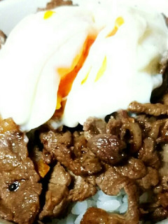 すぐ出来る☆ポーチドエッグのせ牛焼肉丼♡-レシピのメイン写真