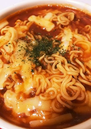 トマトジュースのインスタントラーメン-レシピのメイン写真