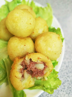 マヨチーズコンビーフinポテトボール☆-レシピのメイン写真