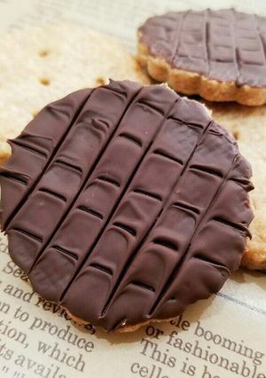 マクビティ風❤全粒粉チョコビスケット♪-レシピのメイン写真