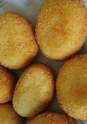 クリームコロッケが破裂しない衣のつけ方-レシピのメイン写真