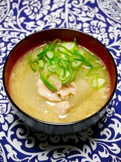 簡単!豚バラ大根☆お味噌汁-レシピのメイン写真