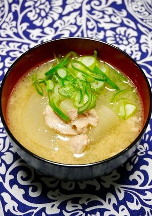 簡単！豚バラ大根☆お味噌汁-レシピのメイン写真