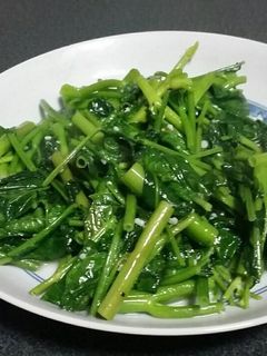 簡単台湾料理☆炒空心菜(空心菜炒め)-レシピのメイン写真