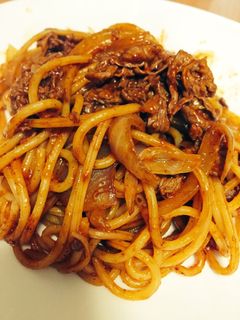 デミグラスソースのハッシュドビーフパスタ-レシピのメイン写真