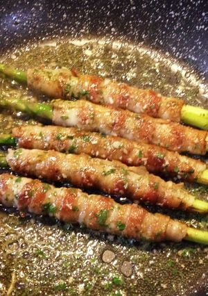 アスパラ1本!豚バラ香草焼き♪-レシピのメイン写真