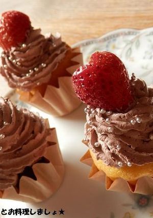 市販カップケーキで簡単★デコカップケーキ-レシピのメイン写真