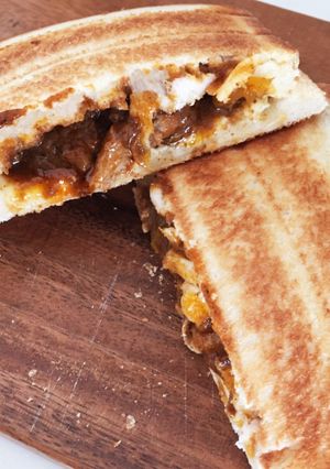 バターチキンカレーホットサンド-レシピのメイン写真
