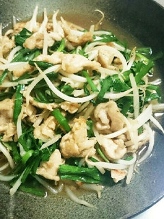 簡単時短!!もやしとニラの豚肉炒め-レシピのメイン写真