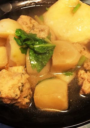 カブと鶏肉団子と卵巾着の煮物-レシピのメイン写真