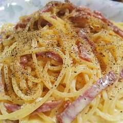 รูปของ 【簡単】コンビニ材料で濃厚カルボナーラ