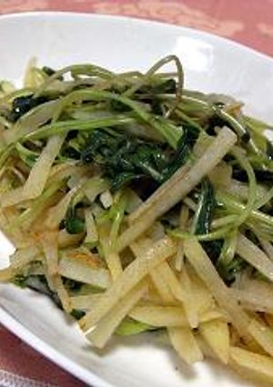 ジャガイモと空心菜のシャキシャキ炒め-レシピのメイン写真