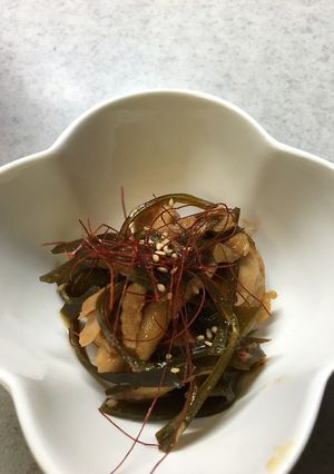 出汁を取りきった昆布と鶏肉照り煮♪-レシピのメイン写真