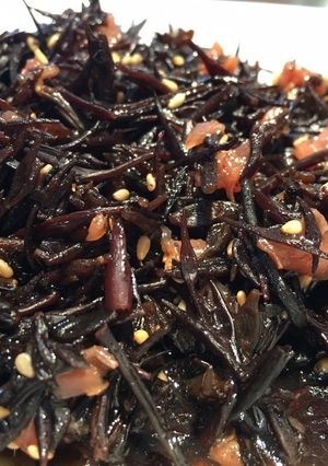 簡単うめひじき煮（10分）-レシピのメイン写真