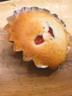 ふわふわ*フレッシュいちごのマフィン-レシピのメイン写真