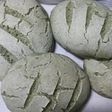 パリっモチっとよもぎパン