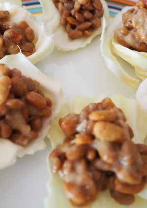 オリーブオイル納豆onキャベツボート-レシピのメイン写真