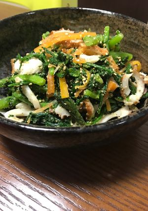 春菊・竹輪・にんじんの胡麻和え-レシピのメイン写真