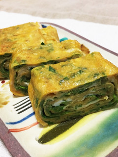 セロリの葉で厚焼き玉子-レシピのメイン写真