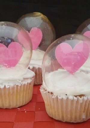 スノードームカップケーキでバレンタイン-レシピのメイン写真