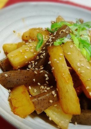 大根とこんにゃくの韓国風ピリ辛煮物！-レシピのメイン写真