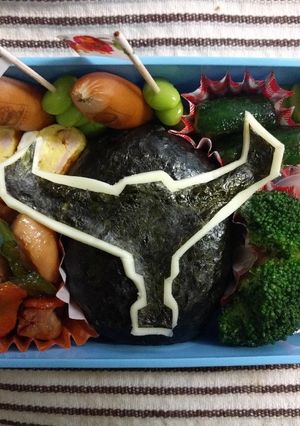 キャラ弁☆キュウレンジャーオウシブラック-レシピのメイン写真