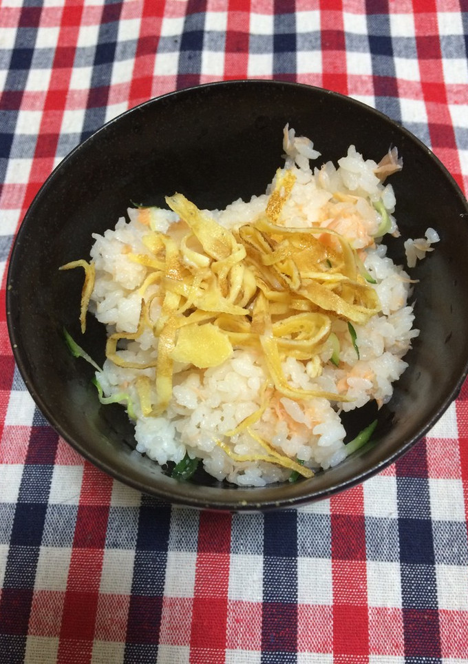 余った鮭で混ぜご飯-レシピのメイン写真