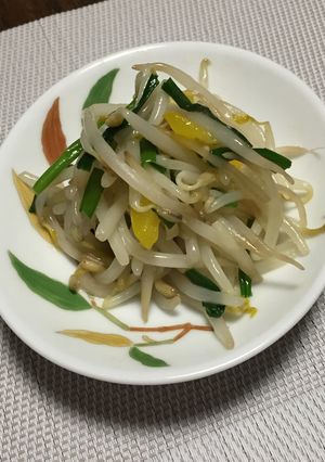 ニラもやしの簡単炒め-レシピのメイン写真