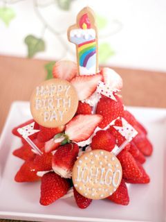 お誕生日に♪子供大喜びのいちごタワー-レシピのメイン写真