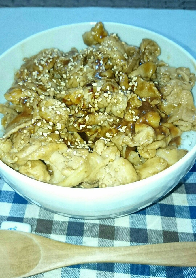 簡単な豚丼！焼肉のたれ使いました！-レシピのメイン写真
