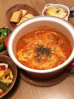 豚コマボールのトマトチーズ煮込み-レシピのメイン写真
