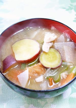 鳴門金時の具だくさん豚汁-レシピのメイン写真