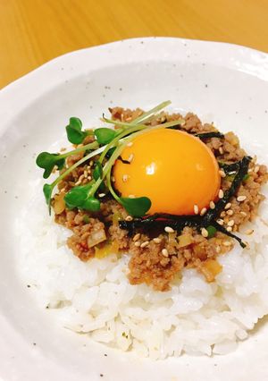 ピリッと！ねぎ味噌そぼろ丼-レシピのメイン写真
