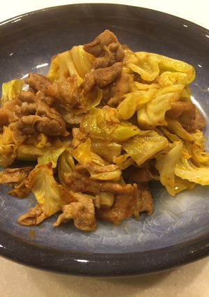 タイ風な豚肉とキャベツの炒め物-レシピのメイン写真