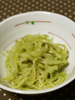 ブロッコリーの茎の塩きんぴら-レシピのメイン写真