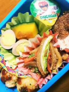 チビ弁当*焼きおにぎりたこ焼き風弁当-レシピのメイン写真