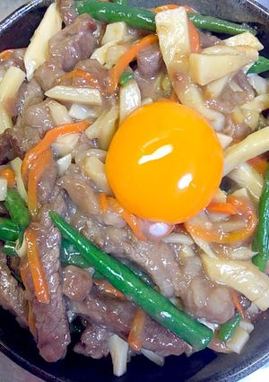 簡単で味しっかりする牛肉と筍丼-レシピのメイン写真