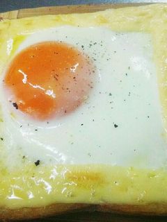 マヨたまトースト-レシピのメイン写真