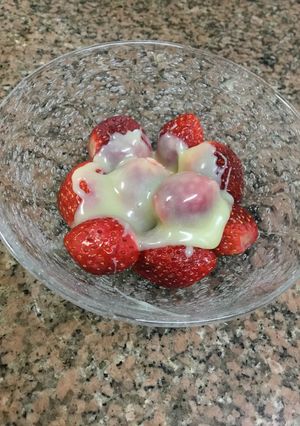 苺のホワイトチョコレート掛け-レシピのメイン写真