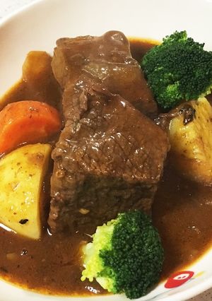 ガッツリお肉の柔らかビーフシチュー-レシピのメイン写真