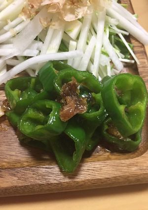 簡単美味しい！甘長獅子唐の鰹節いため⭐︎-レシピのメイン写真