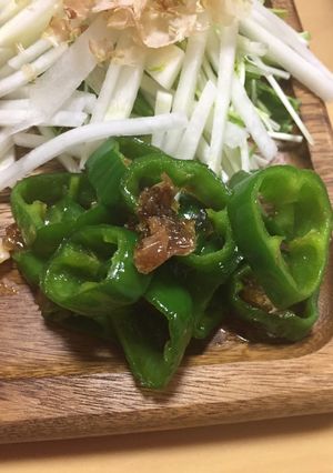 簡単美味しい！甘長獅子唐の鰹節いため⭐︎-レシピのメイン写真