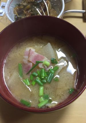 聖護院大根とベーコンのお味噌汁⭐︎-レシピのメイン写真
