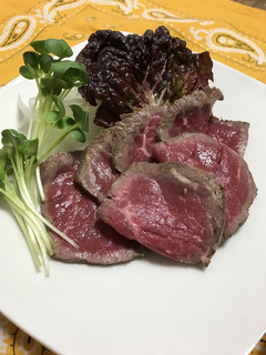 とっても簡単 牛肉のタタキ-レシピのメイン写真