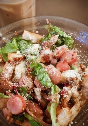 固くなったパンで カフェの味パンサラダ！-レシピのメイン写真