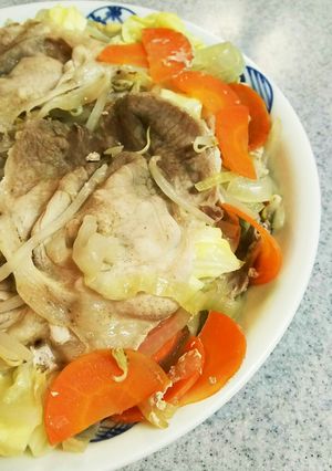 簡単ヘルシー＊豚薄切り肉と野菜の重ね蒸し-レシピのメイン写真
