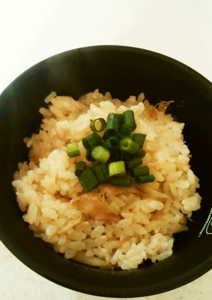 万能！ツナ缶とごぼうの炊き込みご飯♡-レシピのメイン写真