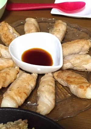 豚スライス肉巻きシリーズ☆お餅を巻いて◎-レシピのメイン写真
